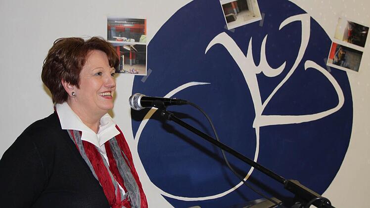 Bei der Eröffnung gab's warme Worte,...