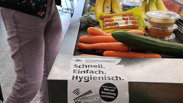 Supermärkte haben es gerne bargeldlos. Lucie Homann