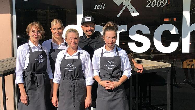 W&uuml;rzburg: Metzgerei Dorsch gibt Mitarbeiterinnen "hitzefrei"