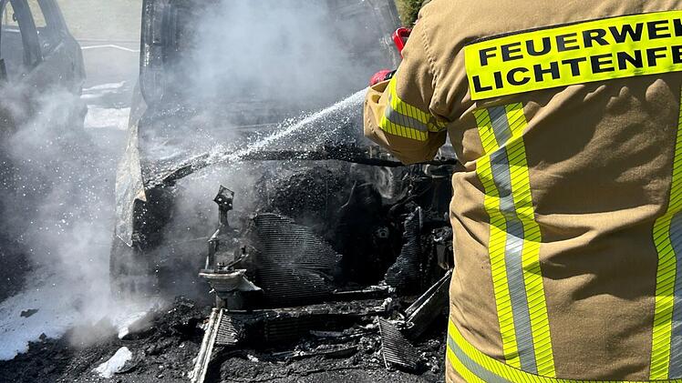 Lichtenfels: Gewaltige Rauchs&auml;ule verursacht Feuerwehreinsatz