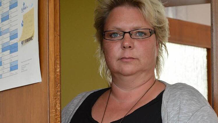 Anja Gröschel ist über den Einbruch inder Wärmestube empört.  Foto: Krapf