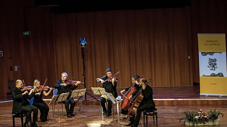 Tolles Coburg-Gastspiel: das Sestetto Stradivari begeisterte im Kongresshaus Rosengarten.Foto: Jochen Berger