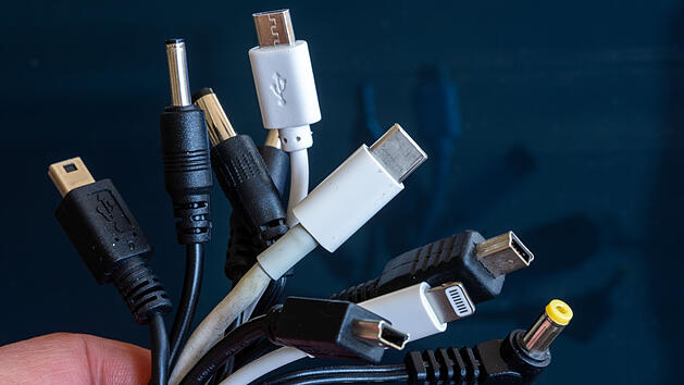 Das Ladekabel-Chaos soll ein Ende haben.