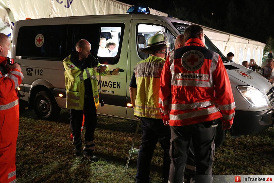 Reizgas-Attacke bei Wiesenfest in Naila