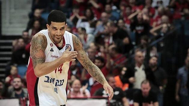 James Feldeine, der in der Euroleague-Saison 2016/17 im Dress von Panathinaikos Athen zweimal 16 Punkte gegen Bamberg auflegte, erzielte zuletzt mit 35 Punkten und neun Dreiern f&uuml;r Hapoel Jerusalem Saisonbestwerte in der Champions League. Foto: championsleague.basketball