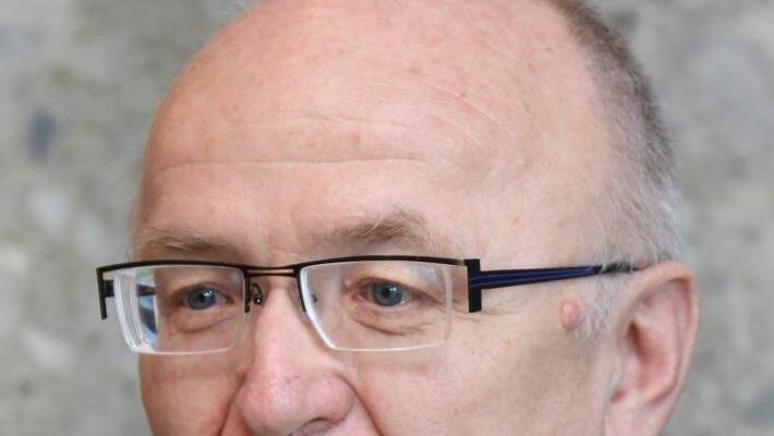 Referent 2: der Landesvorsitzende des Ärzteverbands Öffentlicher Gesundheitsdienst in Bayern, Winfried StrauchJürgen Gärtner