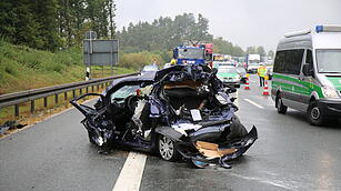 Schwerer Unfall nach Starkregen auf A9 bei Bayreuth