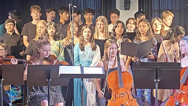 Das Sommerkonzert am Gymnasium Fränkische Schweiz fand mit indischer Beteiligung statt.