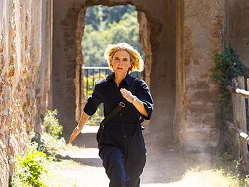 "Signora Volpe" ist wieder auf Verbrecherjagd im schönen Italien: Sylvia Fox (Emilia Fox) gerät in drei neuen Folgen in ein Netz aus Geheimnissen.