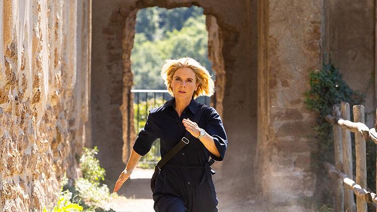 "Signora Volpe" ist wieder auf Verbrecherjagd im schönen Italien: Sylvia Fox (Emilia Fox) gerät in drei neuen Folgen in ein Netz aus Geheimnissen.