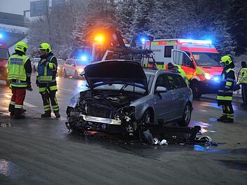 In Oberfranken ereignete sich ein Verkehrsunfall im Berufsverkehr. Es kommt zu Verkehrsbehinderungen. Foto: NEWS5/Fricke