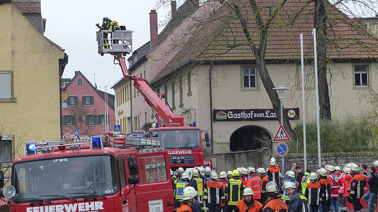 Brand in einem Wohnhaus