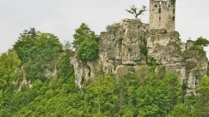 Die Burg Neideck trägt entscheidend zum Romantik-Image der Fränkischen Schweiz bei. Foto: Barbara Herbst