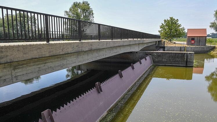 Wehr bei Streudorf Foto: Ronald Rinklef