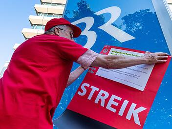 24 Stunden dauert der Streik beim Bayerischen Rundfunk. Das Programm sendet heute mit Einschränkungen. Foto: Peter Kneffel/dpa