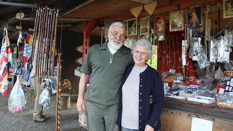 Berthold und Silvya Mathes sagen leise Servus.