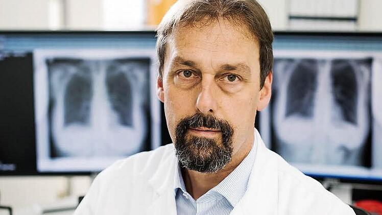 Dr. Dietmar Walter Geiger hat im Juli die medizinische Leitung an der Kutzenberger Lungenklinik übernommen.  Foto: Hendrik Steffens