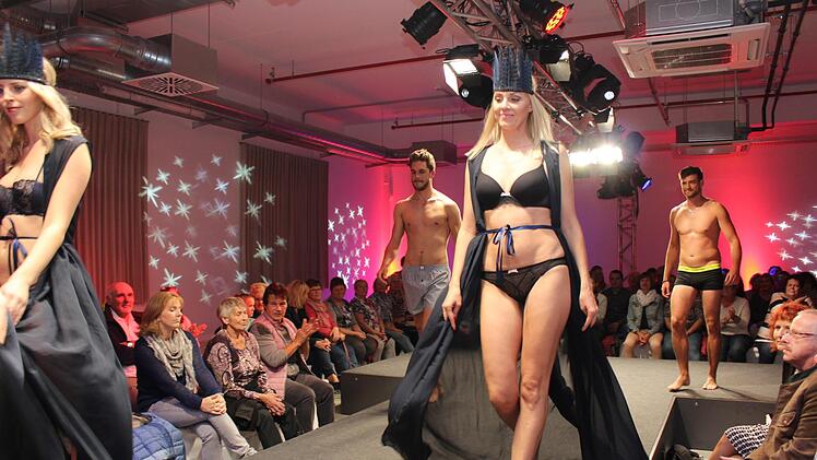 Was Mann/Frau darunter trägt Evi Seeger