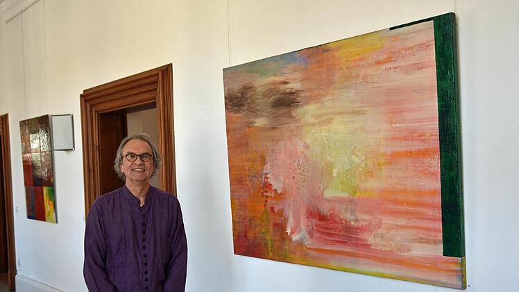 Der Künstler Joachim Kersten liebt die Farbe und bringt in seinen "Landschaften" eigene Emotionen zum Ausdruck. Mit dem Gemälde "Spielfeld 11" (im Bild) hat er einen imaginären Raum geschaffen, in dem sich Erinnerungen, Erleben und Emotionen abspielen.