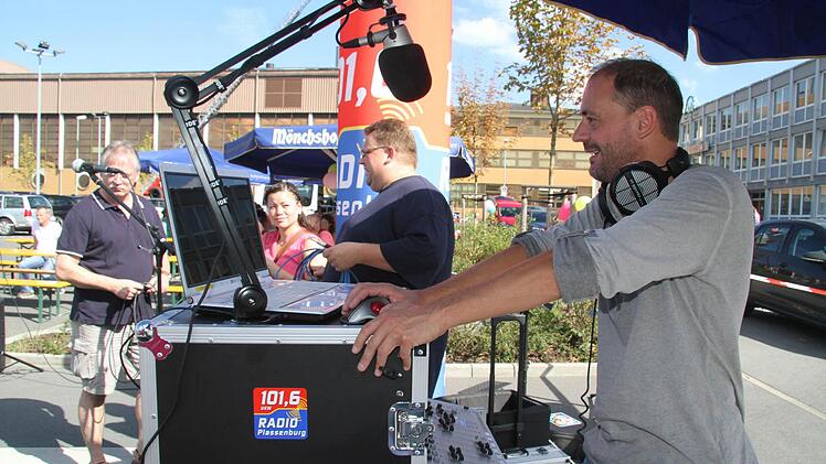 Markus Weber legte auf.