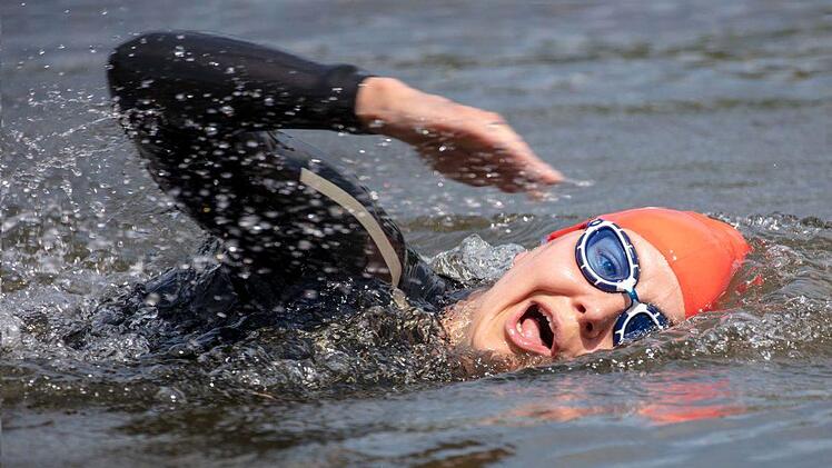 Vor allem die letzten 500 Meter im Main gegen Strömung und Wind hatten es in sich. Foto: Klaus Gagel