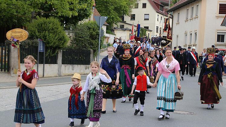 Der Festzug in Kunreuth Foto: Franz Galster