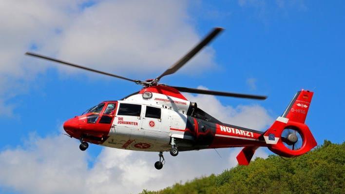 Bei einem Unfall im Kreis Ha&szlig;berge wurde ein Rollerfahrer so schwer verletzt, dass er mit einem  Helikopter abtransportiert werden musste. Symbolfoto: pixabay.com /HarryStueber