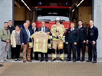 Bamberg: 450 Feuerwehrleute erhalten neue Schutzkleidung - "lange notwendig"