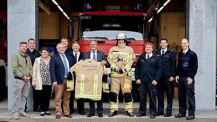 Bamberg: 450 Feuerwehrleute erhalten neue Schutzkleidung - "lange notwendig"