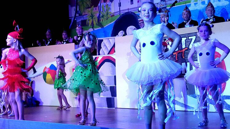 Showtanz der Minigarde. Foto: Ahnert