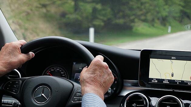 Welche Autos eignen sich besonders gut für Seniorinnen und Senioren?
