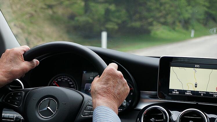 Welche Autos eignen sich besonders gut für Seniorinnen und Senioren?