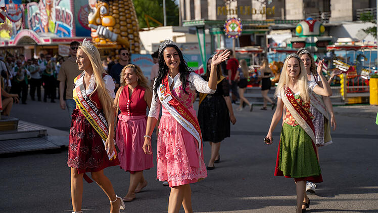 Nürnberger Herbstvolksfest 2024 eröffnet - die schönsten Bilder