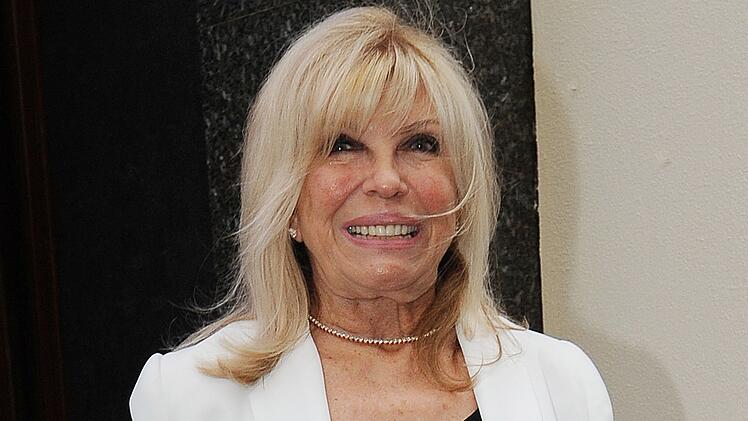 Nancy Sinatra bei einem Presse-Event 2015 in London. Am 8. Juni 2025 feiert die Tochter von Frank Sinatra ihren 85. Geburtstag.