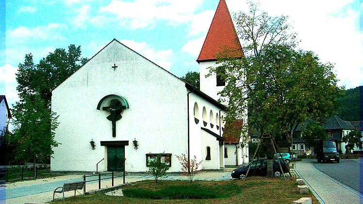 Die St. Sebastianskirche in Neuses wurde vor 85 Jahren erbaut.  Foto: Günther Hanna