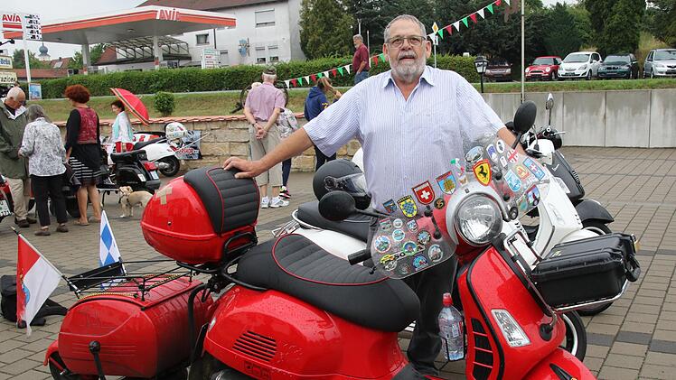 Ich bin schon Stammgast bei Treffen in Kaltenbrunn, das will ich in keinem Jahr versäumen. Mit meiner   seiner Vespa GTS 300, sagt Peter John aus Offenbach.Michael Stelzner