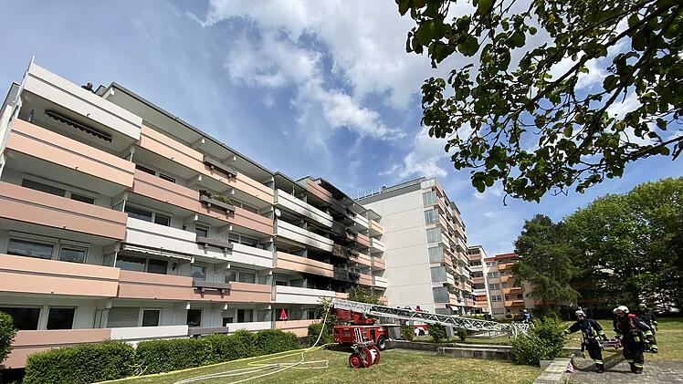 Starke Rauchentwicklung: Wohnung in Vollbrand