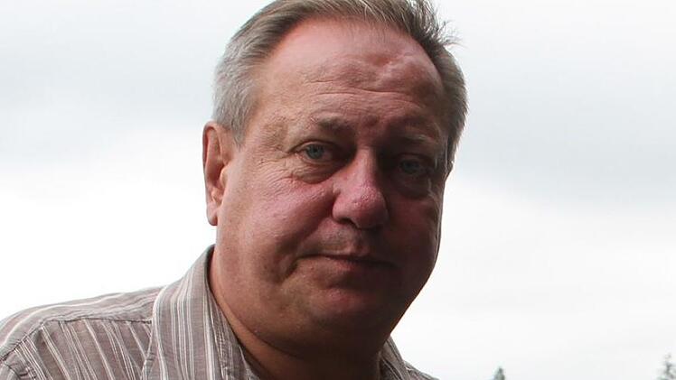 Bürgermeister Volker Schmiechen und ...