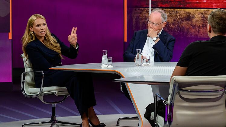 Journalistin Nena Brockhaus ("Welt TV") bekam f&uuml;r ihren Vorschlag, dass die CDU mit der AfD koalieren oder zumindest reden solle, viel Gegenwind.
