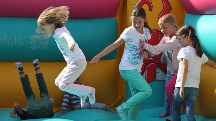 Viel Spaß hatten die Kinder, die zum Fest auf dem Marktplatz gekommen waren. Foto: Markus Häggberg