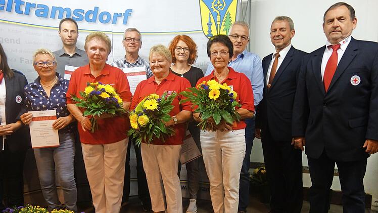 Diese Blutspender und Helfer wurden ausgezeichnet.