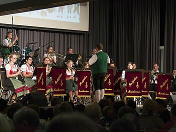 Dieses Foto der Ro&szlig;felder Musikanten entstand beim Herbstfest im vergangenen Jahr. Foto: Silke Rottmann