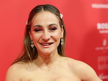 In einem Podcast spricht die ehemalige Leistungssportlerin Kristina Vogel &uuml;ber den Umgang mit ihren Narben.