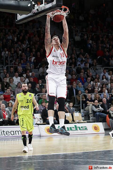 Brose Baskets vs Medi Bayreuth