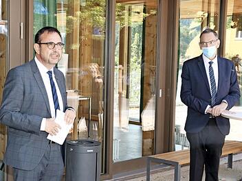 Staatssekretär Klaus Holetschek (links) und Thomas Nowak