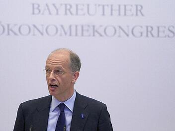 Einer der Hauptredner beim 5. Ökonomiekongress an der Universität Bayreuth war Kurt Boch, Vorstandsvorsitzender bei BASF. Foto: J. Nützel
