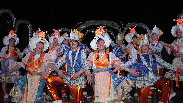 Das Weiberballett Foto: Jürgen Gärtner