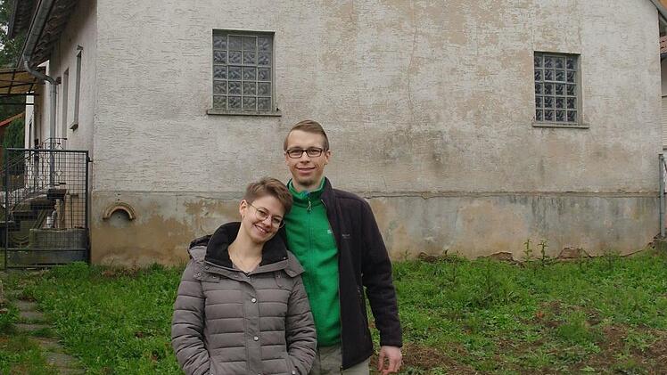 Emily und Manuel Weller packen es an und sanieren einen Altbau in Kothen. Foto: Stephanie Elm