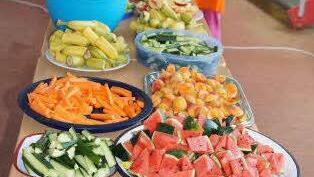 Ein gesundes und farbenfrohes Buffet.