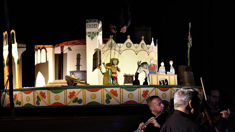 Klassische Musik mit Puppentheater: Till Eulenspiegels lustige Streiche  Foto: Werner Vogel